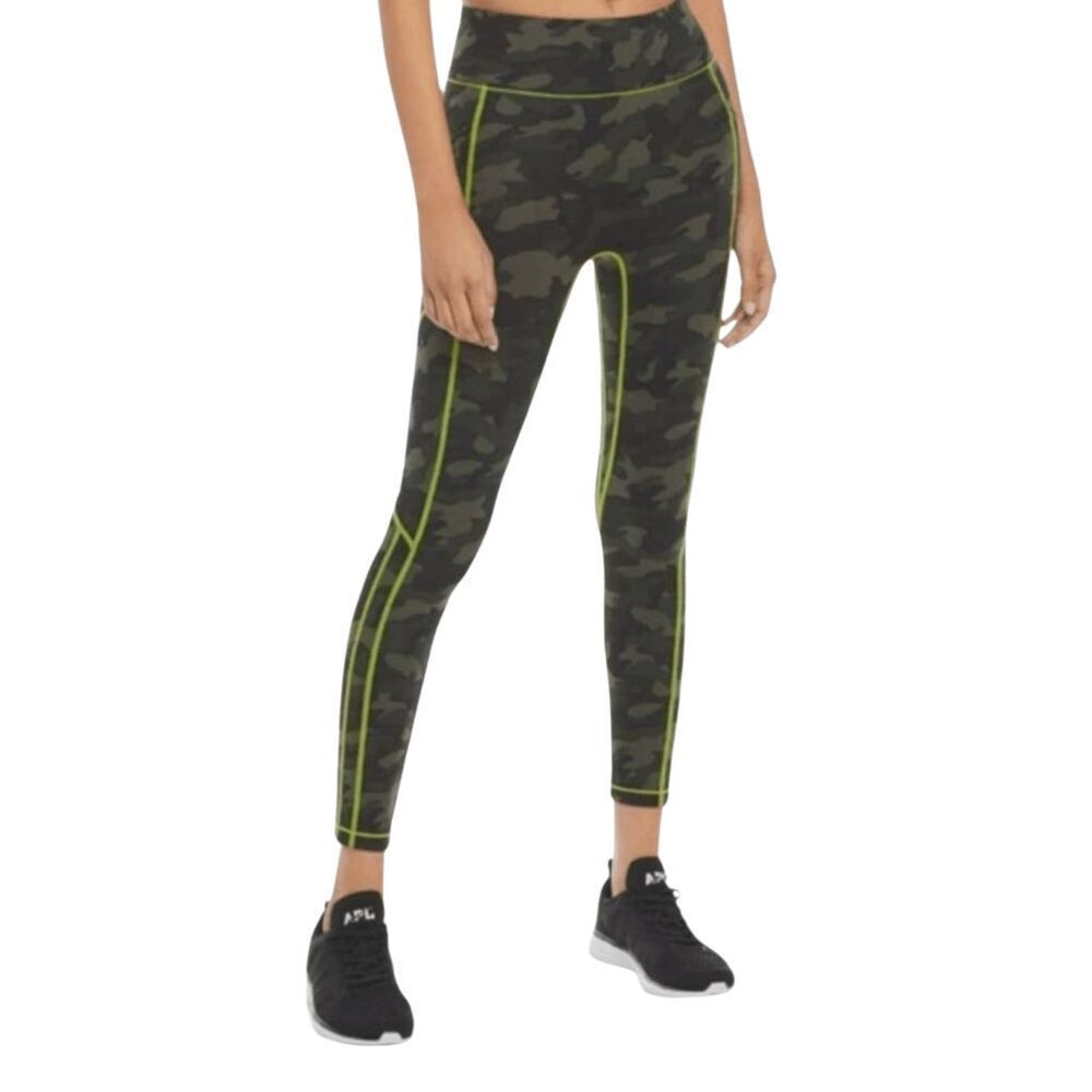VICTORIA'SβSECRET High-Waisted 7/8 Camo Leggings Size Small Petite